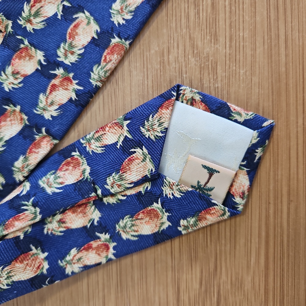 LAST CALL: Tommy Bahama Pineapple Tie - Picture 3 of 3